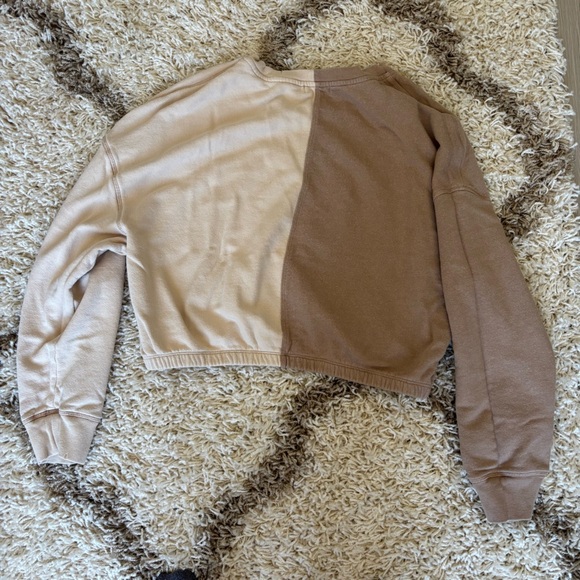 n:PHILANTHROPY Two-Tone Sweatshirt in Beige and Cream - Picture 4 of 8